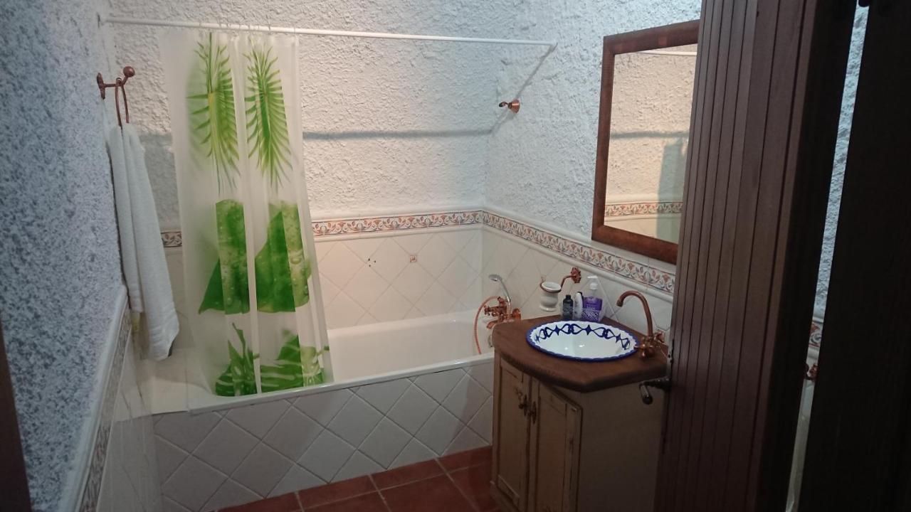 Apartamentos Rurales Mirador Del Negratin Cuevas del Campo 外观 照片